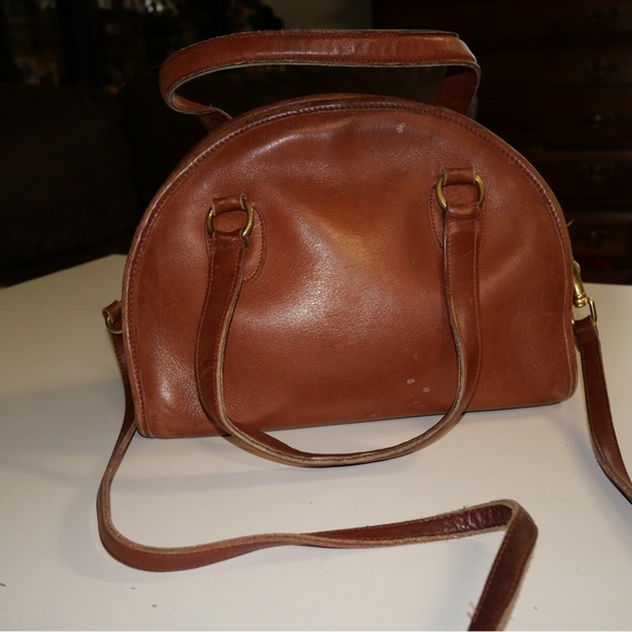 Coach - Picture 1 of 3